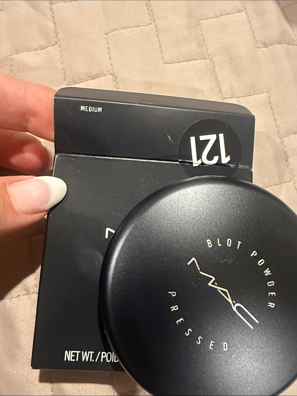 MAC Cosmetics Pressed Setting Powder - Medium Beige Compact - Picture 2 of 2